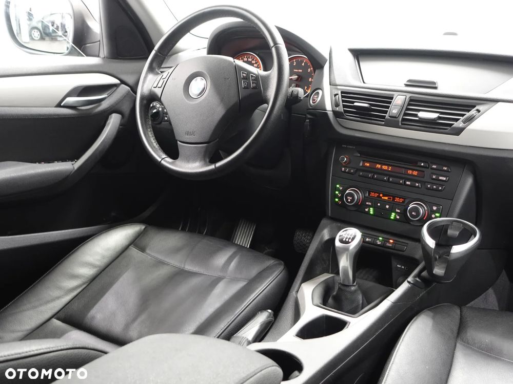 BMW X1 xDrive20i - 29