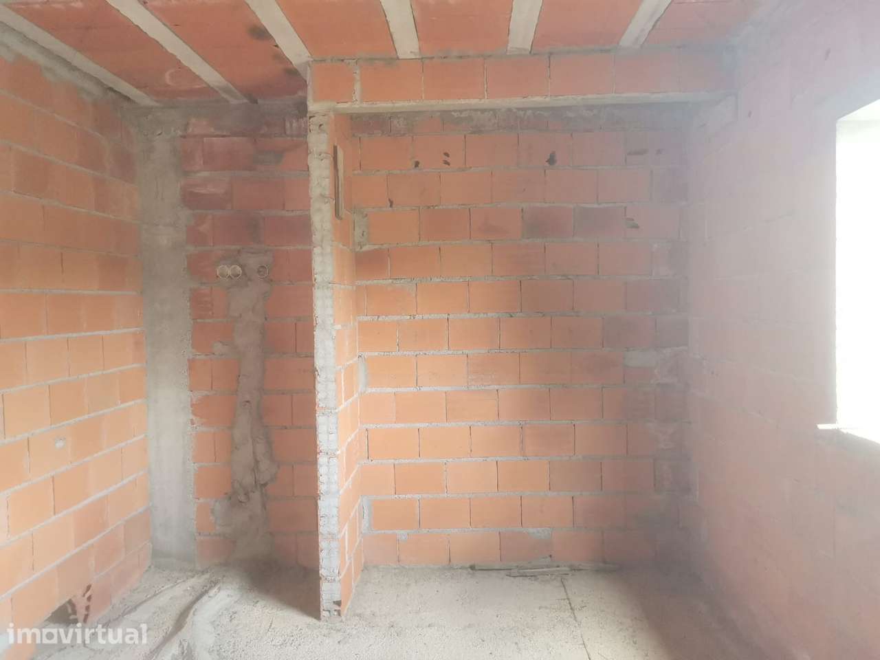 Casa em obras sita em Barqueiros, Mesão Frio, V. Real - Grande imagem: 5/14