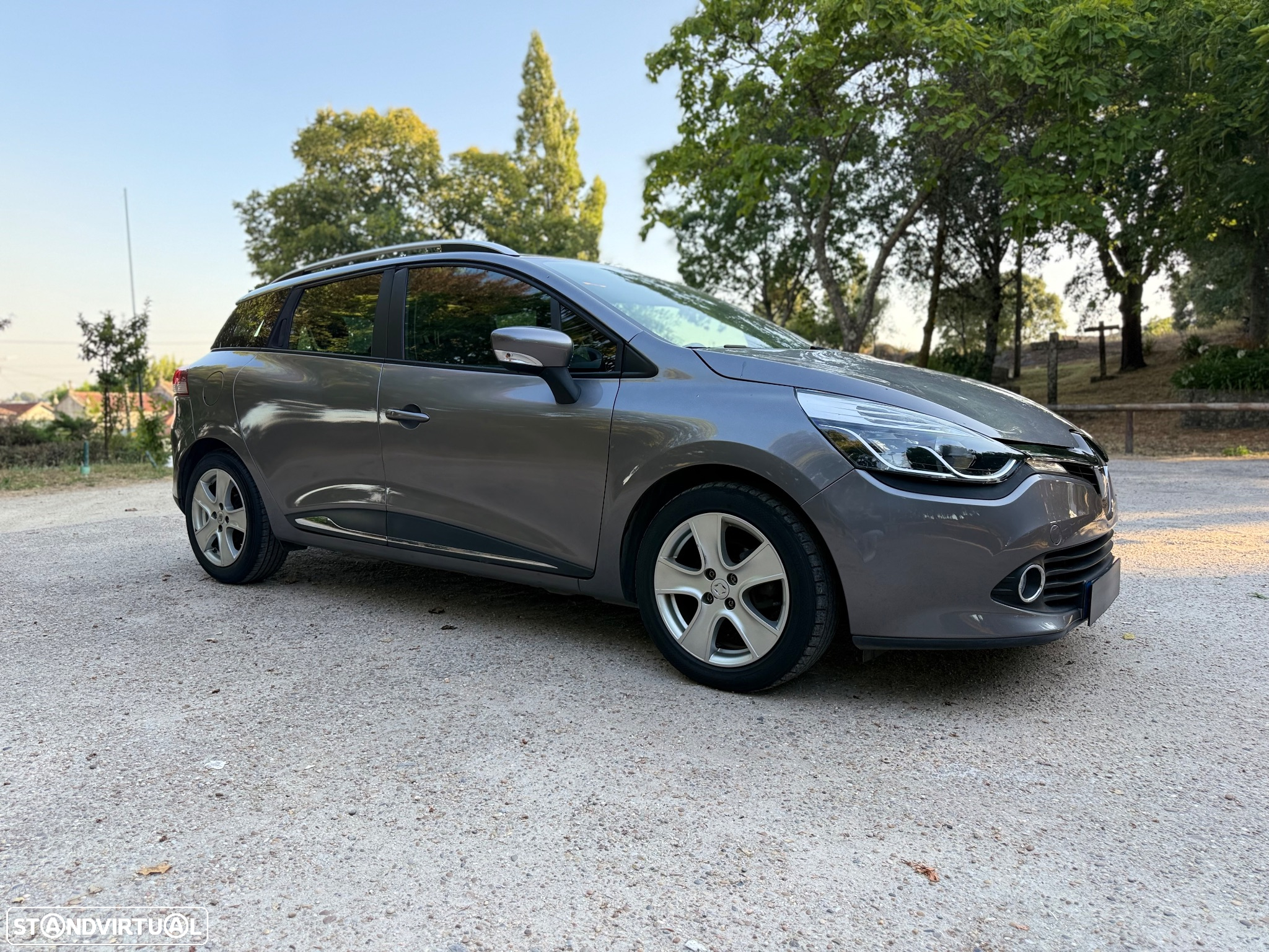 Renault Clio Sport Tourer 1.5 dCi Dynamique S - 13