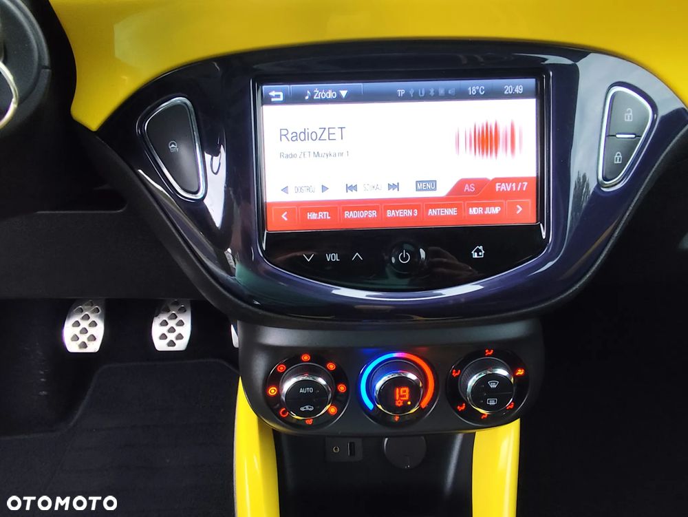 Opel Adam 1.2 Black Jack - 16