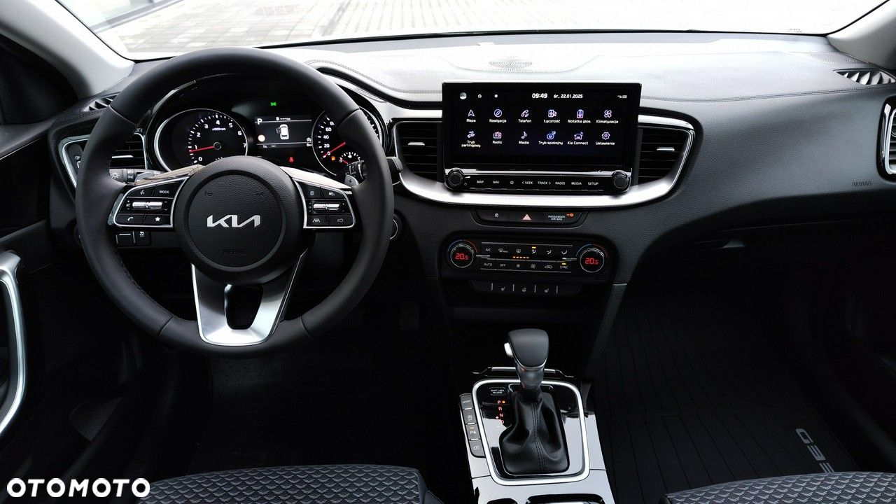 Kia Ceed - 14