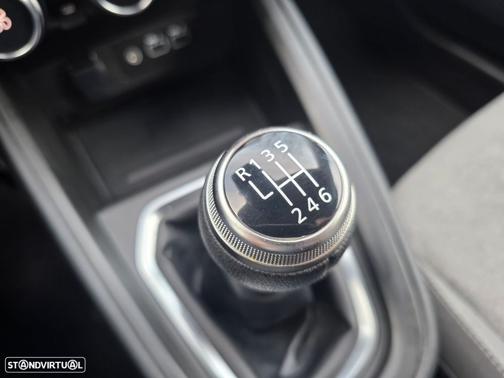 Mitsubishi Colt 1.0 MPI-T Invite - 16