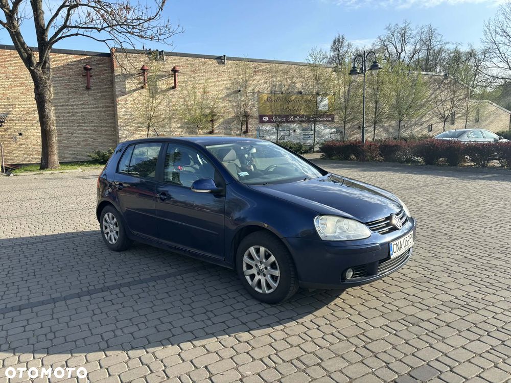 Volkswagen Golf - 4