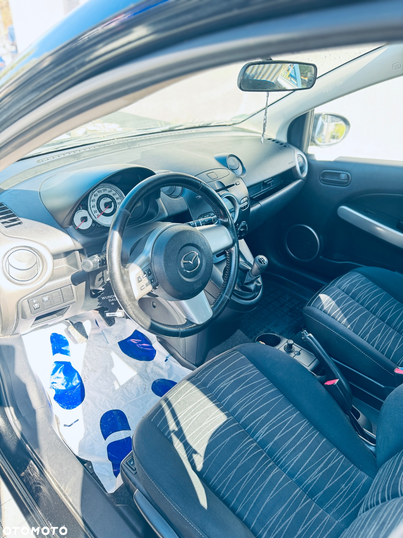 Mazda 2 1.3 Exclusive - 8