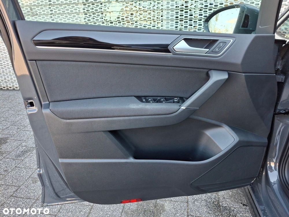 Volkswagen Touran 1.5 TSI EVO Highline DSG - 9