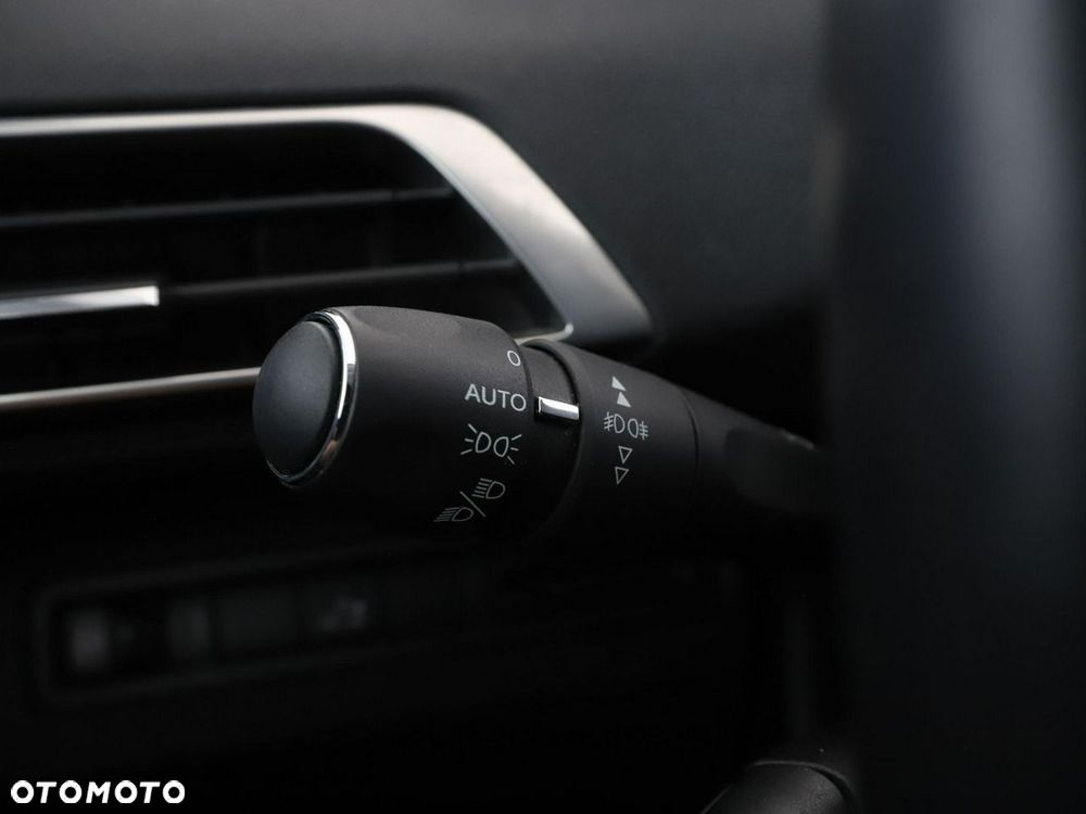 Peugeot 3008 1.2 PureTech Allure Pack S&S - 36