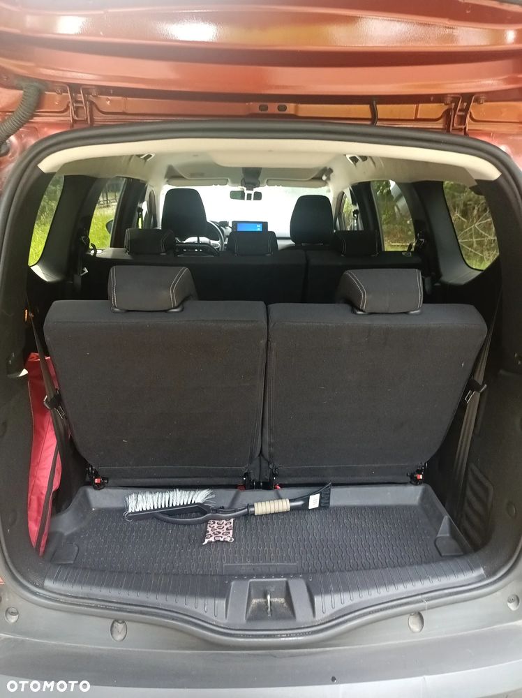 Dacia Jogger 1.0 TCe Comfort 7os - 11
