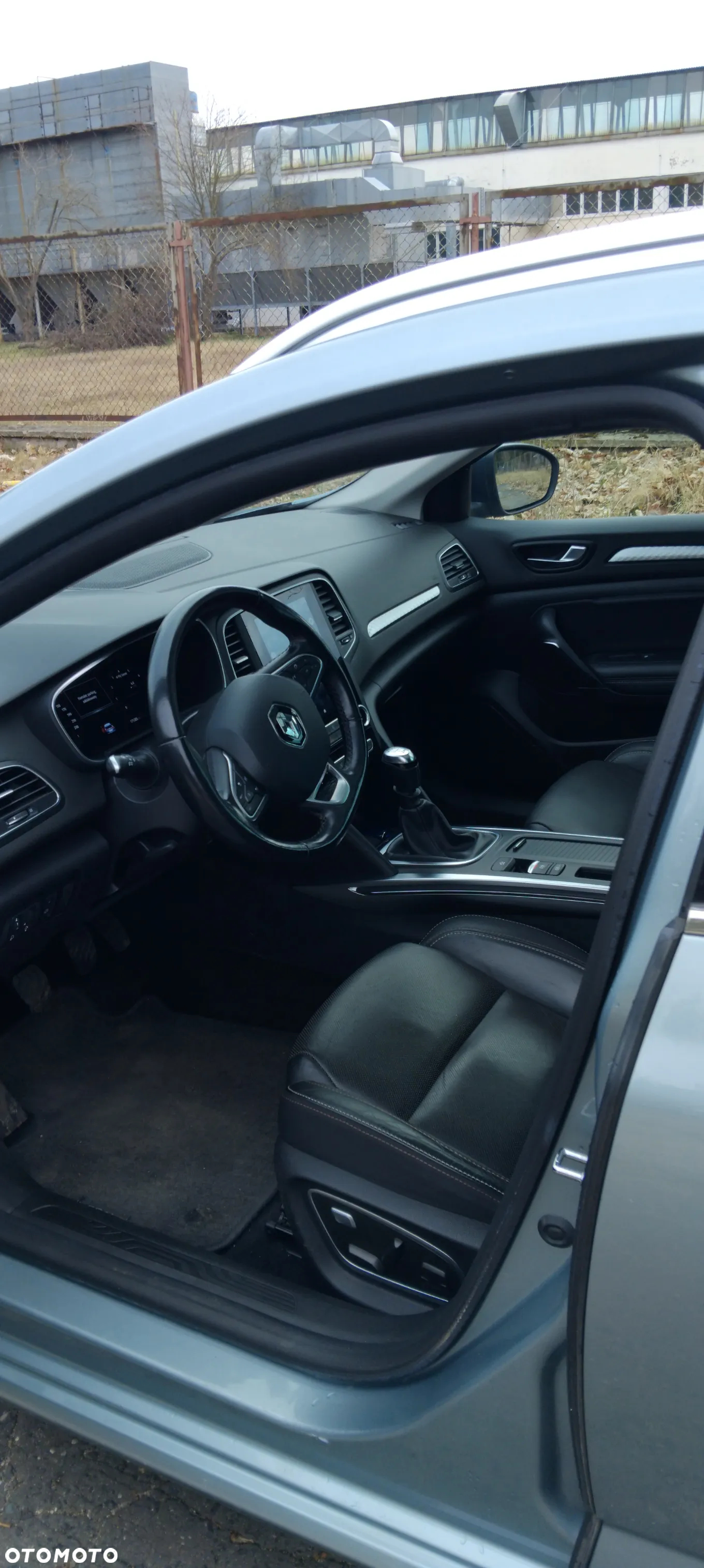 Renault Megane Grandtour TCe 140 GPF BUSINESS EDITION - 9