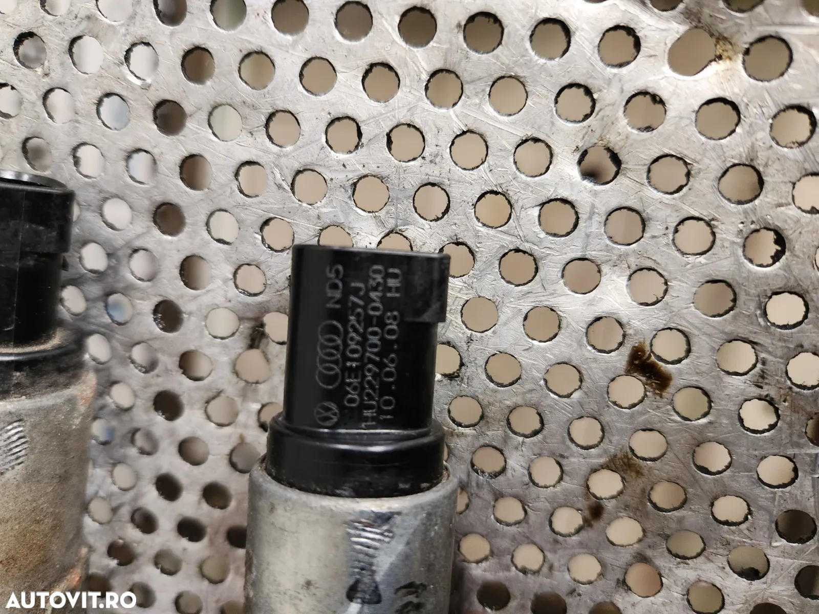 Valva Senzor Vanos Supapa Solenoid Audi A5 S5 RS5 A6 RS6 A4 RS4 Q7 A8 Vw Touareg 4.2 FSI Motor CAU - 7