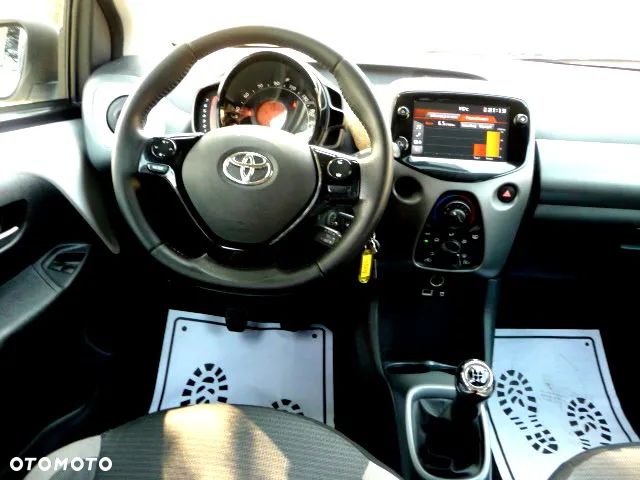Toyota Aygo 1.0 VVT-i Color Edition - 13