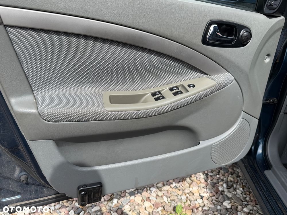 Chevrolet Nubira 2.0 D CDX - 16