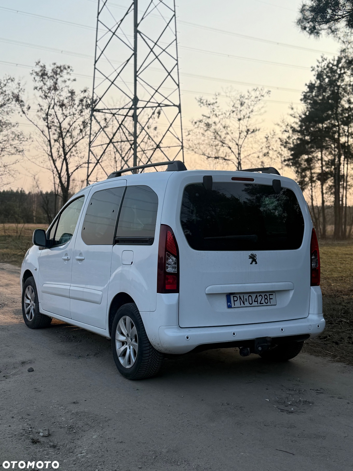 Peugeot Partner 1.6 BlueHDi Outdoor S&S - 4