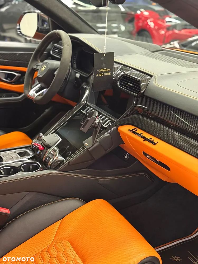 Lamborghini Urus Standard - 9
