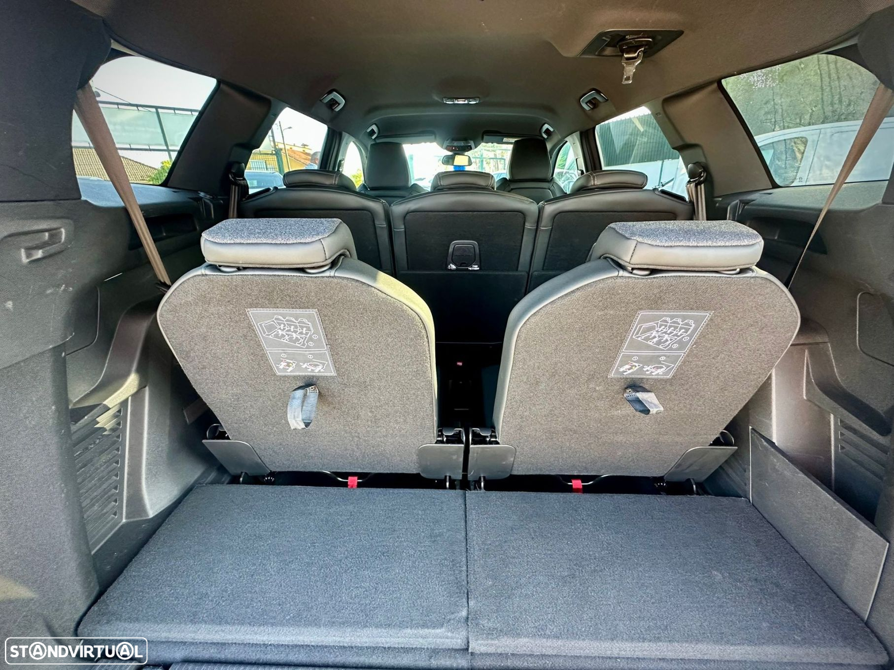 Peugeot 5008 1.5 BlueHDi Allure - 17