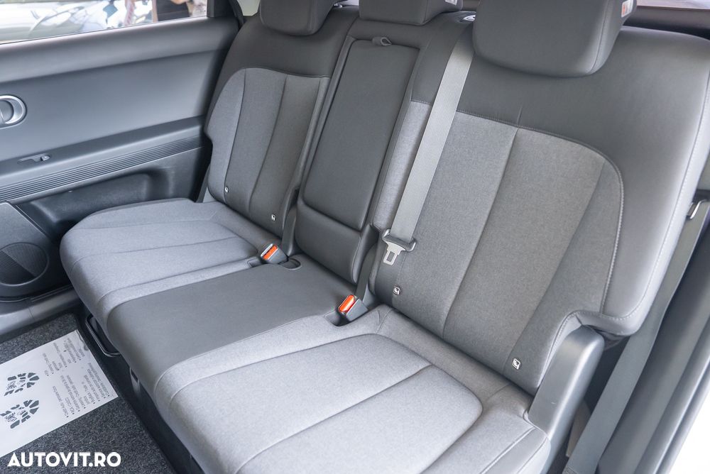 Hyundai IONIQ Standard Range 58 kWh - 23