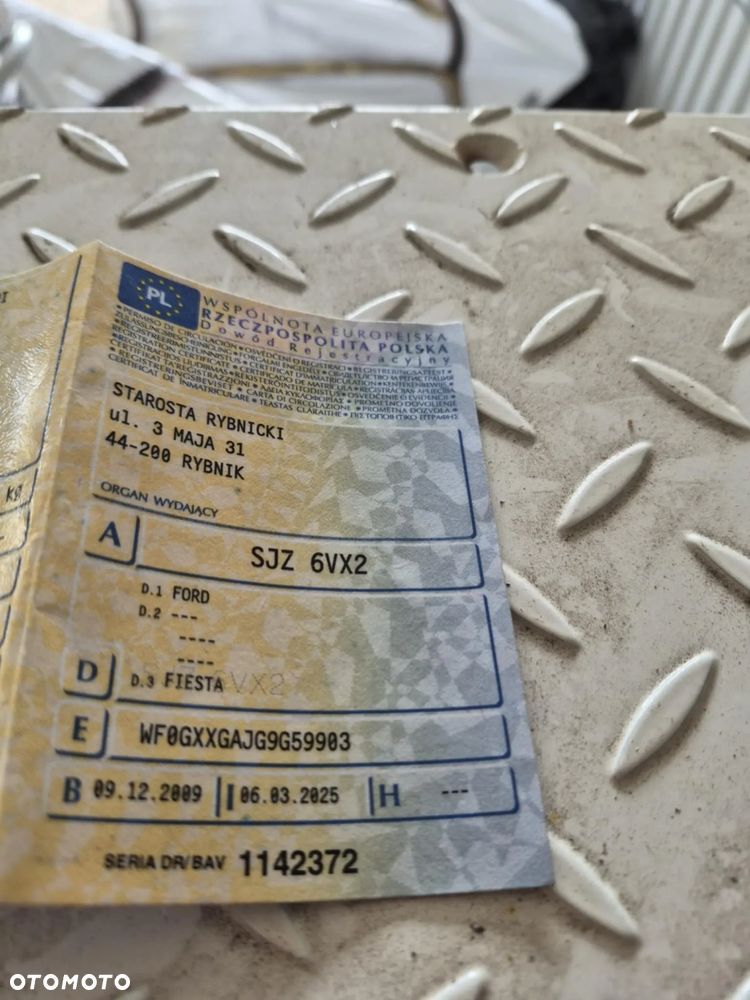 Ford Fiesta - 10