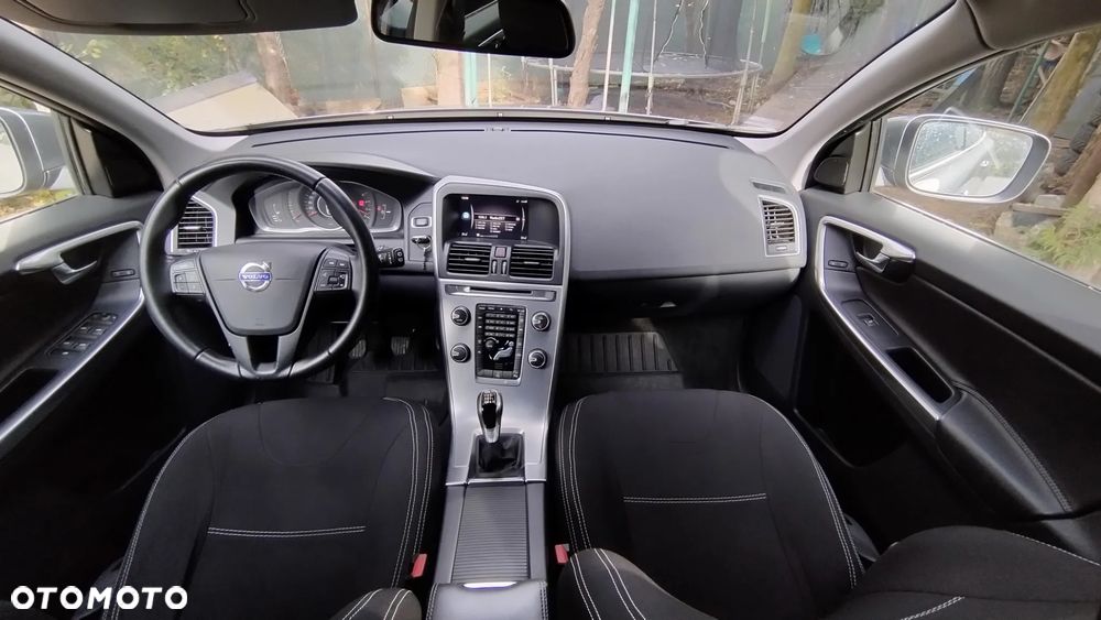 Volvo XC 60 D4 Kinetic - 10