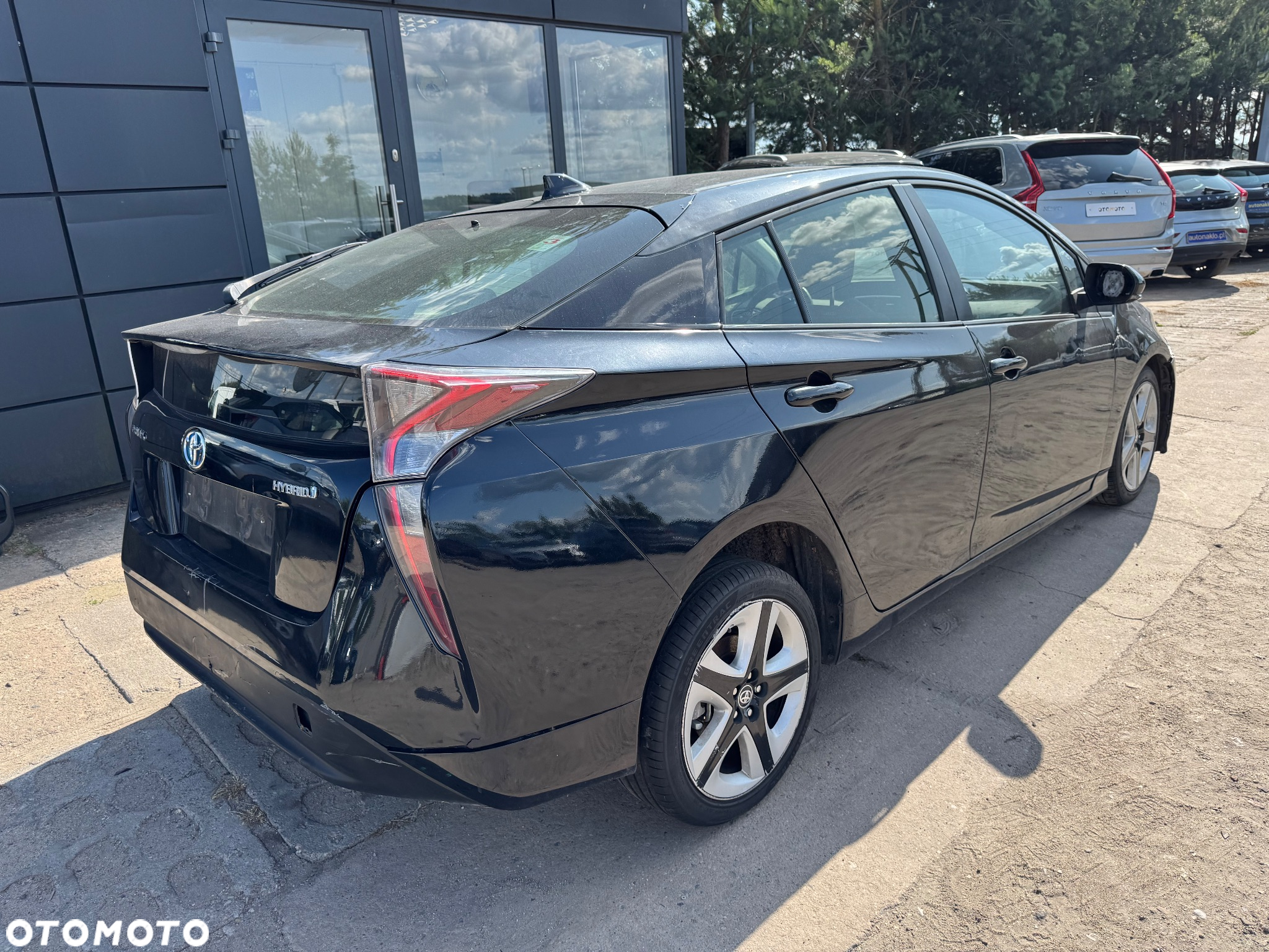 Toyota Prius Hybrid - 2