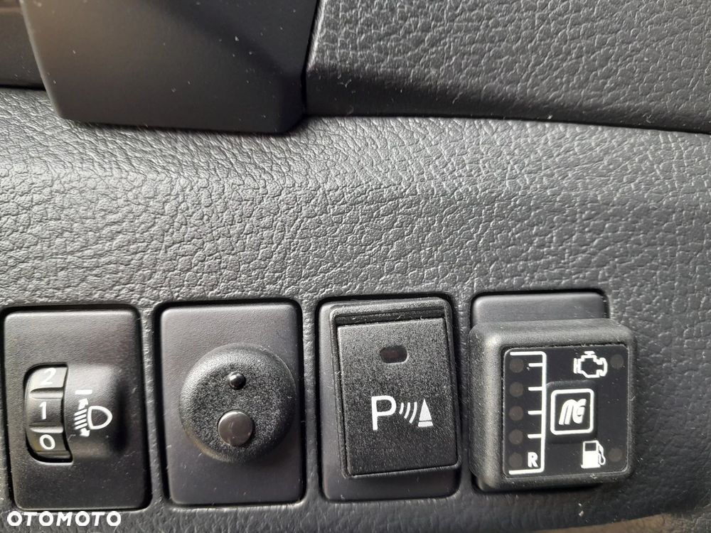 Toyota Auris 1.33 VVT-i Active - 33