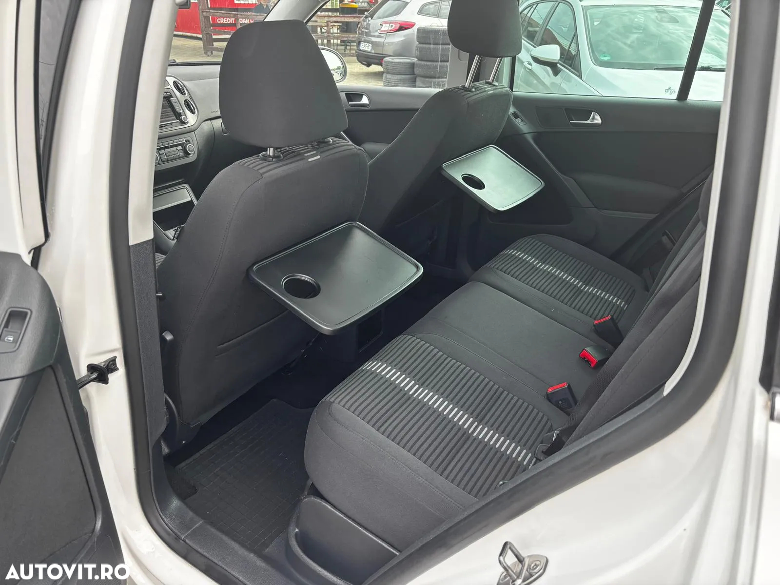 Volkswagen Tiguan - 8
