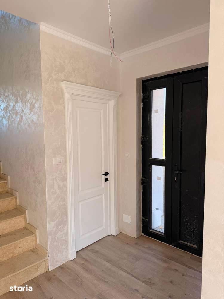 Casa cu etaj zona centrala in Cismea la cheie - Imagine principală: 2/7