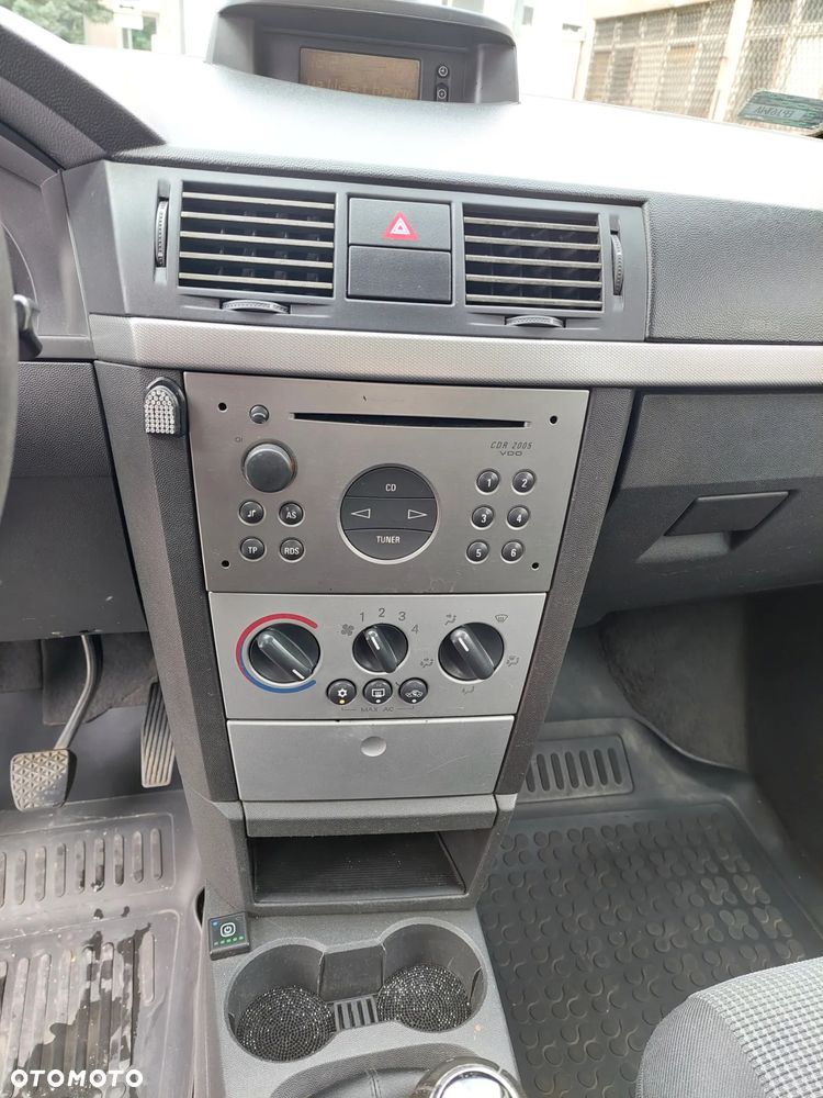 Opel Meriva 1.6 16V Cosmo - 10