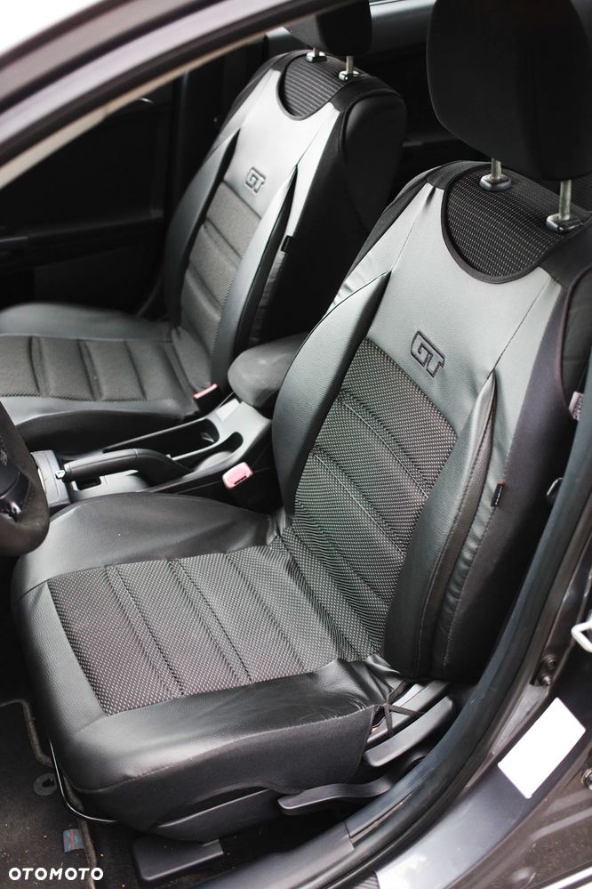 Mitsubishi Lancer 1.8 Invite - 7