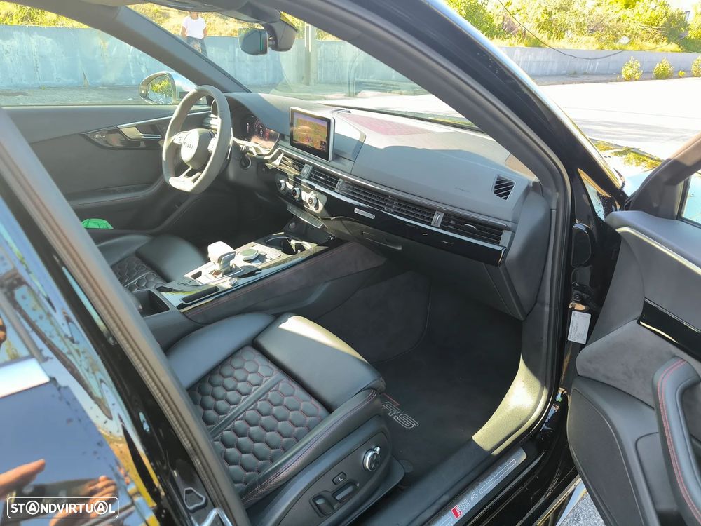 Audi RS4 Avant 2.9 TSI quattro Tiptronic - 32