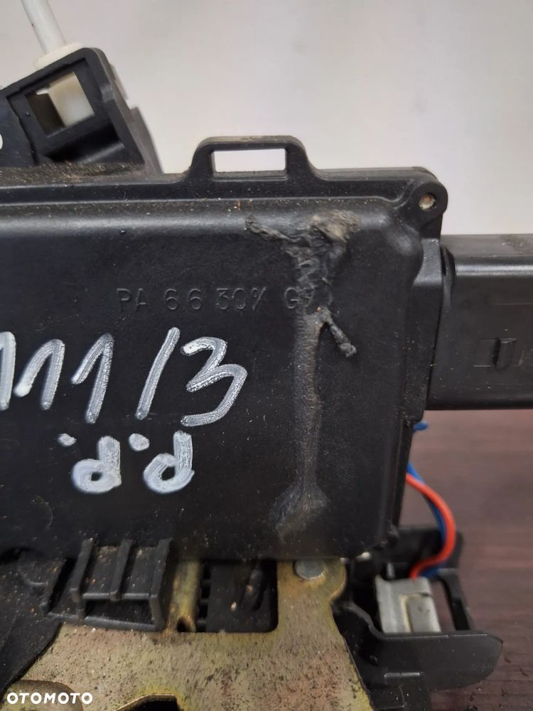 AUDI A2 zamek drzwi prawy przód HB 5D 8Z1837016E 7 PIN EUROPA     (111/4)    (111/3) - 9