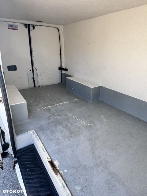 Mercedes-Benz Sprinter - 7