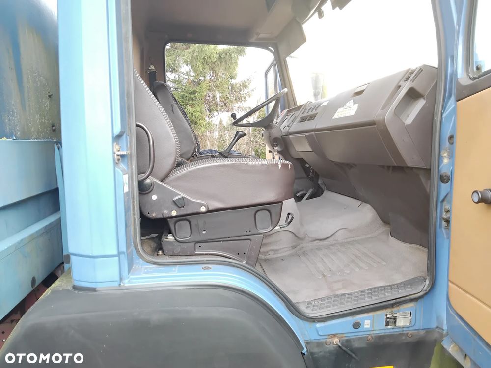 Mercedes-Benz 814 - 21