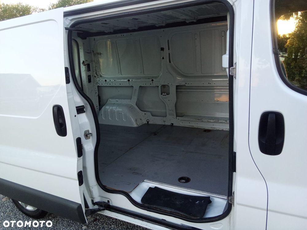 Renault Trafic - 22