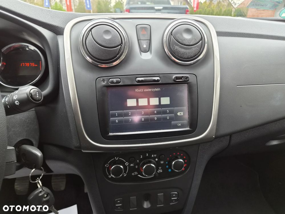 Dacia Sandero - 23