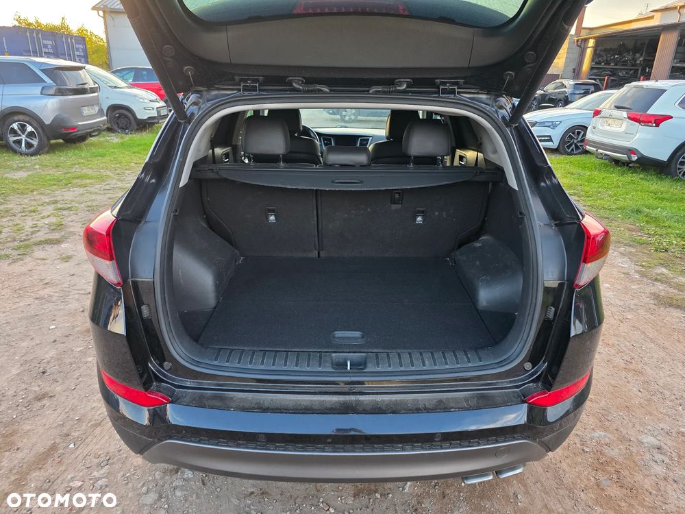 Hyundai Tucson 2.0 CRDi 4WD Advantage - 23