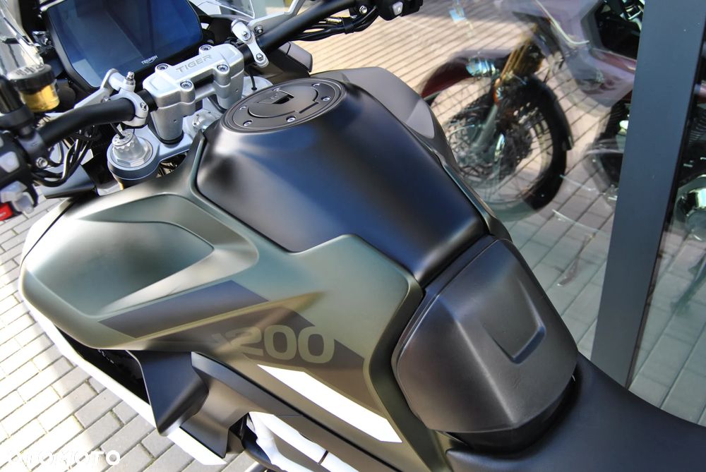 Triumph Tiger - 15