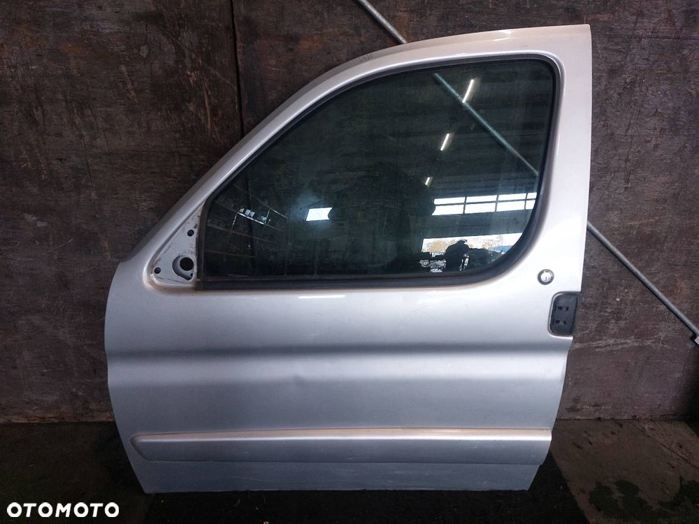 DRZWI KOMPLETNE LEWY PRZÓD PARTNER I LIFT PODNOŚNIK ELEKTRYCZNY - 1