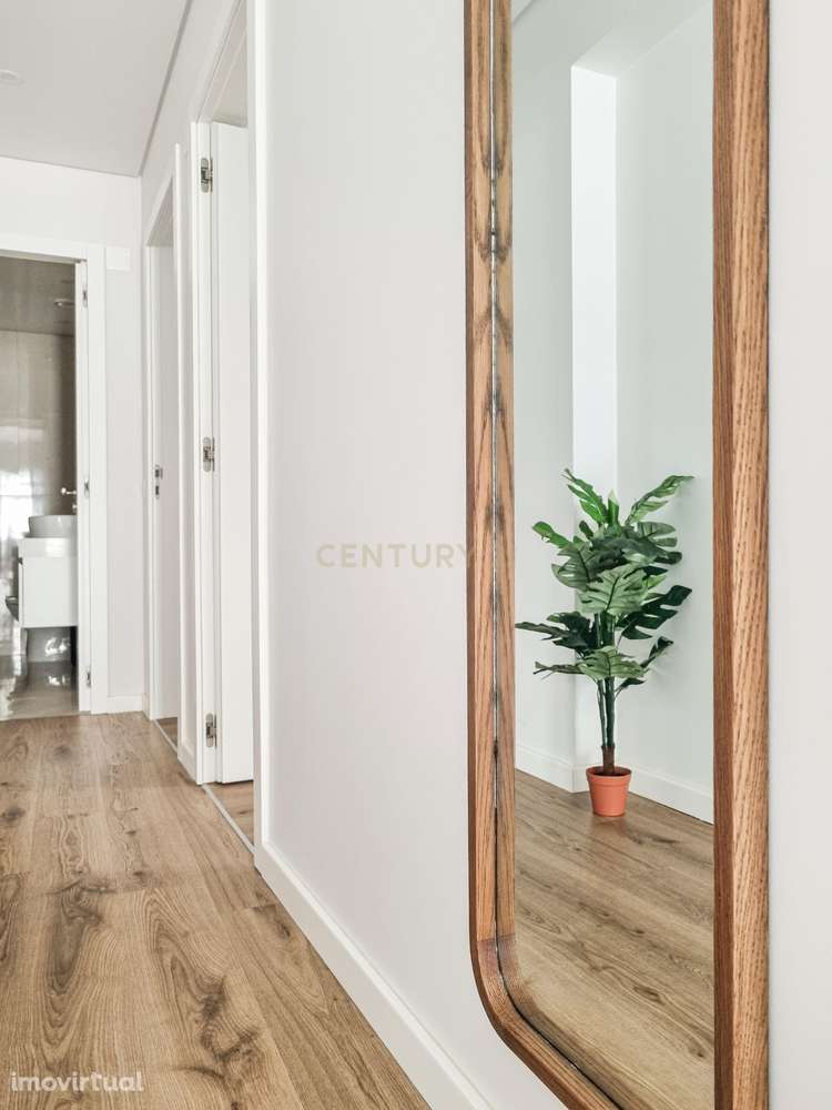 Loja com 52m² no Largo de Santa Bárbara – Coração de Arroios, Lisboa - Grande imagem: 3/9