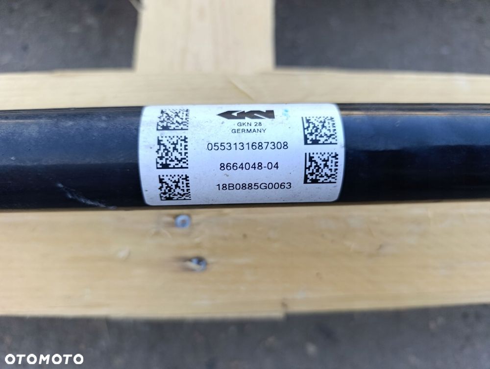 BMW G30 G31 TYLNA PRAWA PÓŁOŚ 8664048 - 2