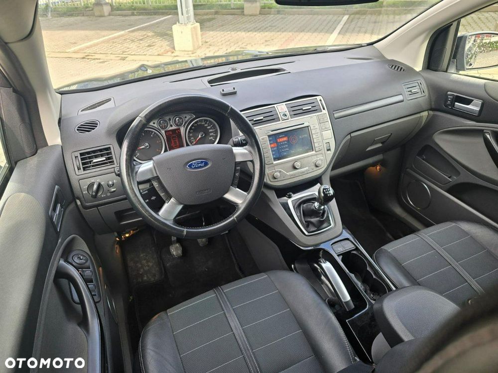 Ford Kuga - 19