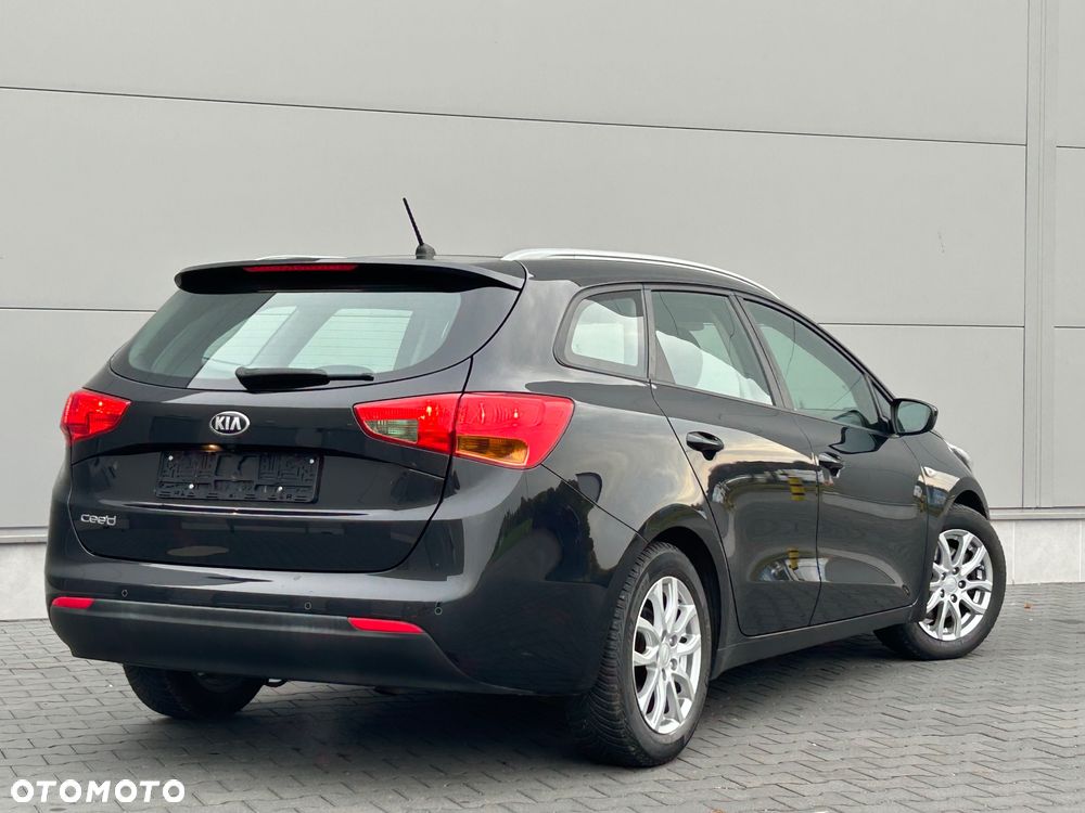 Kia Ceed 1.6 GDI L - 4