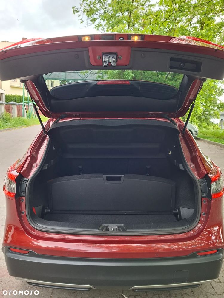 Nissan Qashqai 1.6 DIG-T N-Connecta - 11