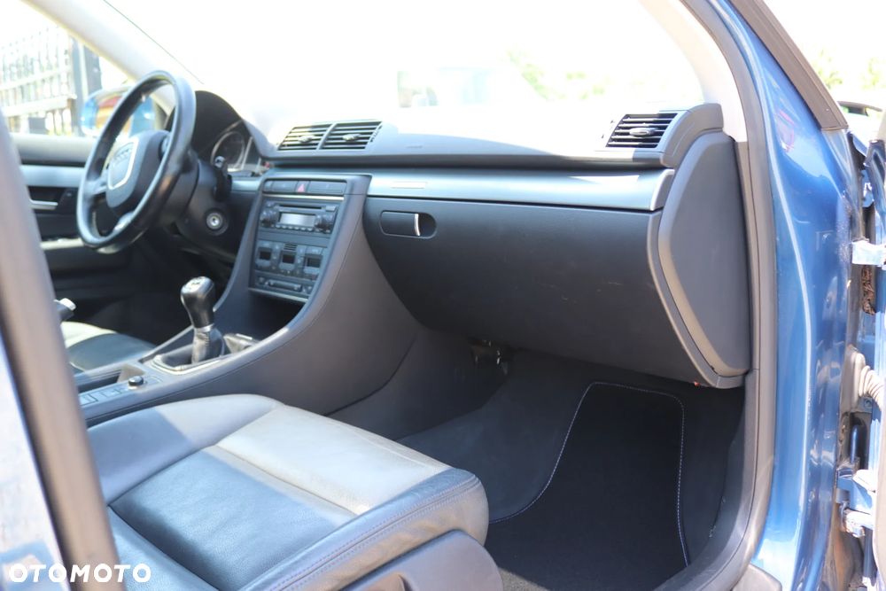 Audi A4 Avant 1.8 T quattro - 25