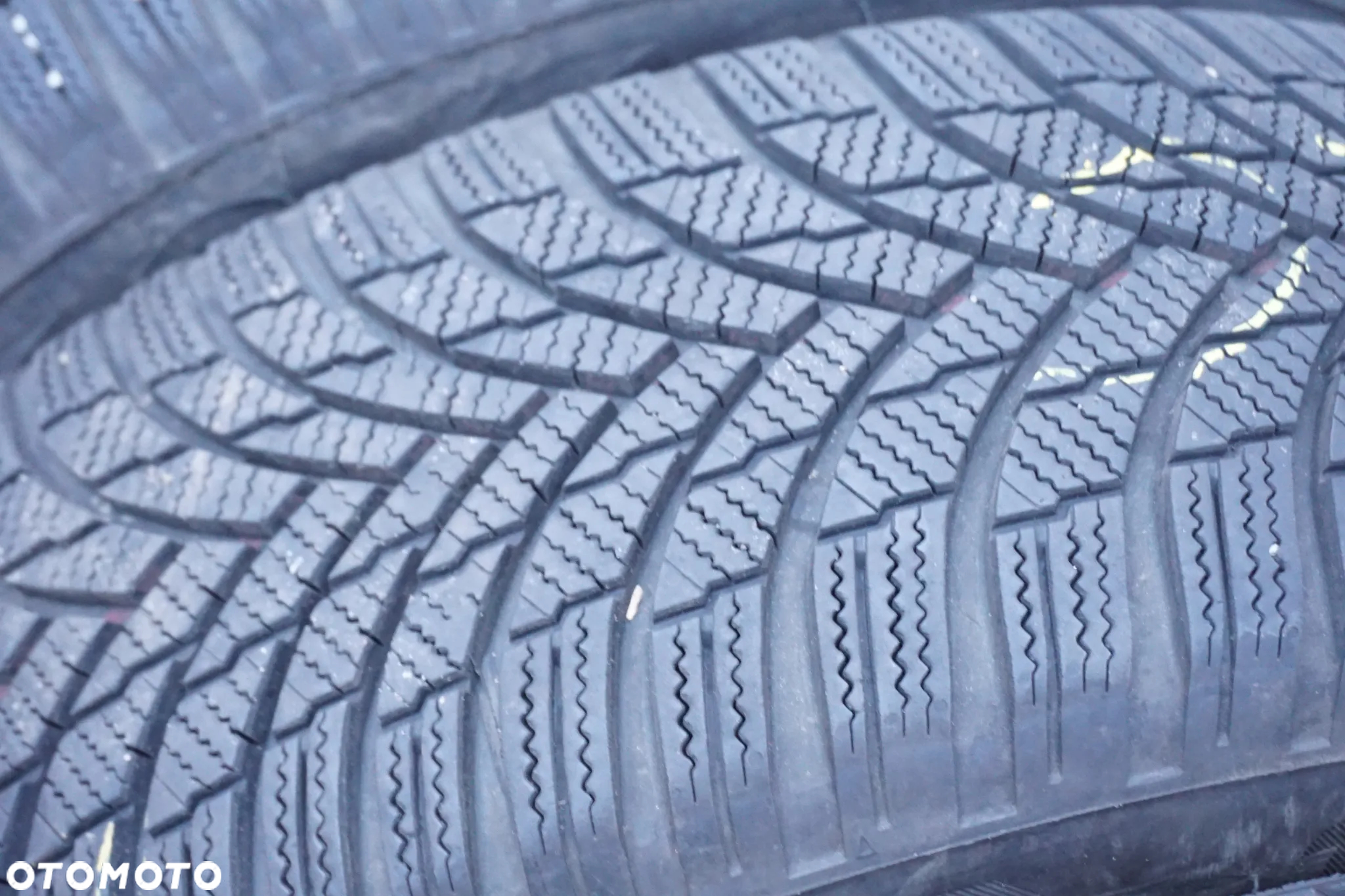 koła captur 4x100 16 6,5J Firestone 205/60 16 8mm - 12