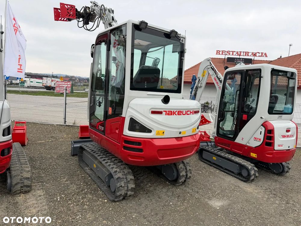 Takeuchi TB230 V3 - 3