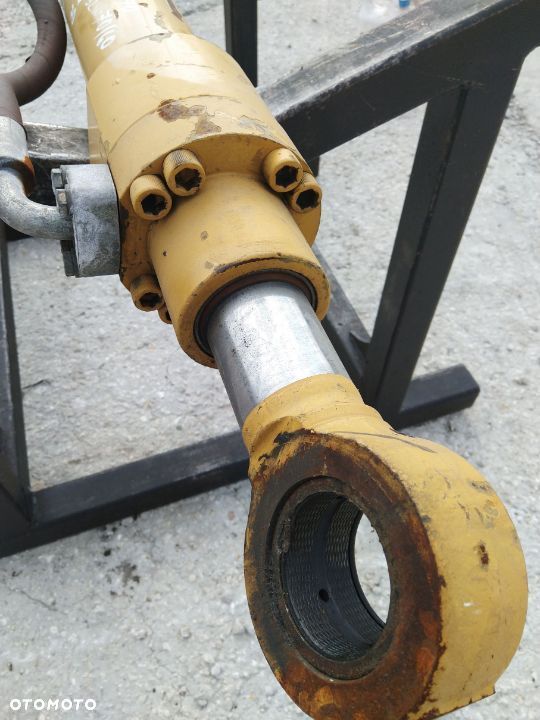 Siłownik Cat Caterpillar 320 315 316 322 323 330 M312 311 312E 318 [D-155 S-60/70 T-70] - 3