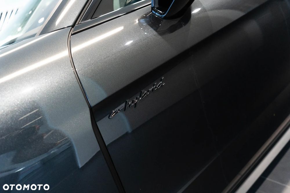 Porsche Panamera 4 E-Hybrid PHEV - 40