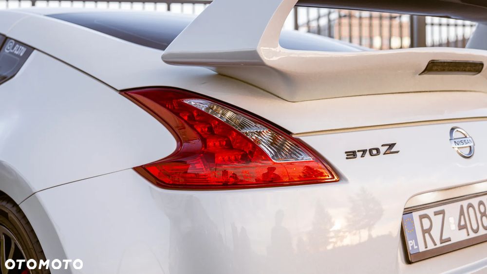 Nissan 370 Z Standard - 15