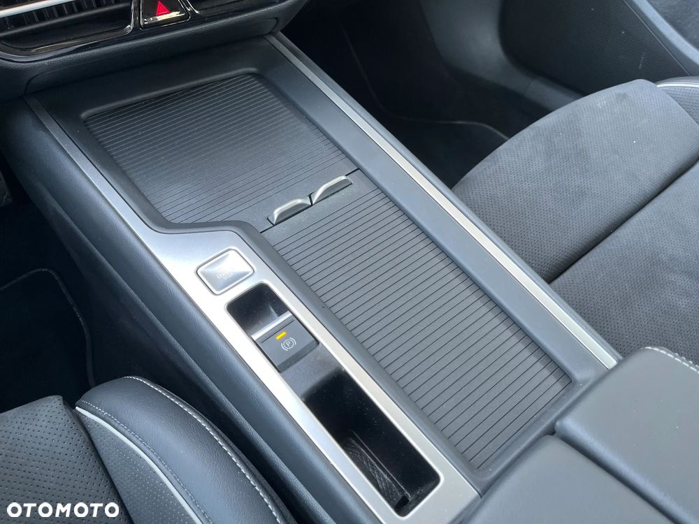 Volkswagen Passat - 16