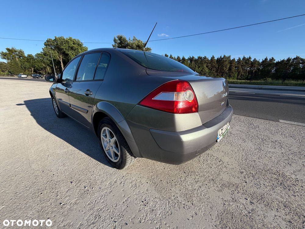 Renault Megane 1.6 Luxe Expression - 3