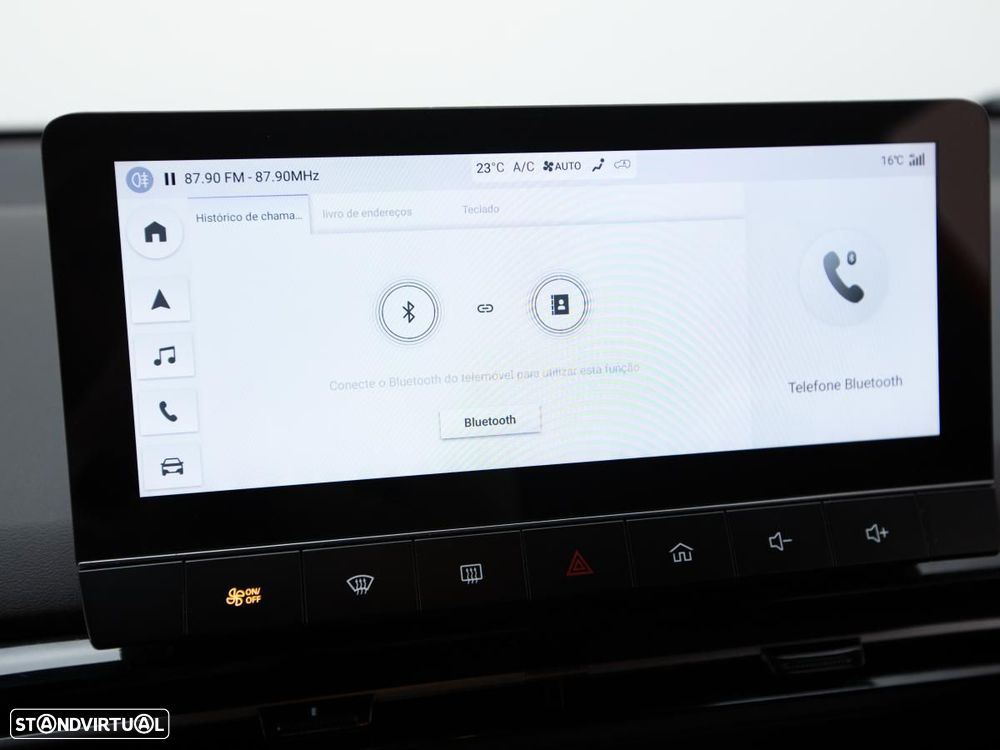 MG MG4 64 kWh Luxury - 25